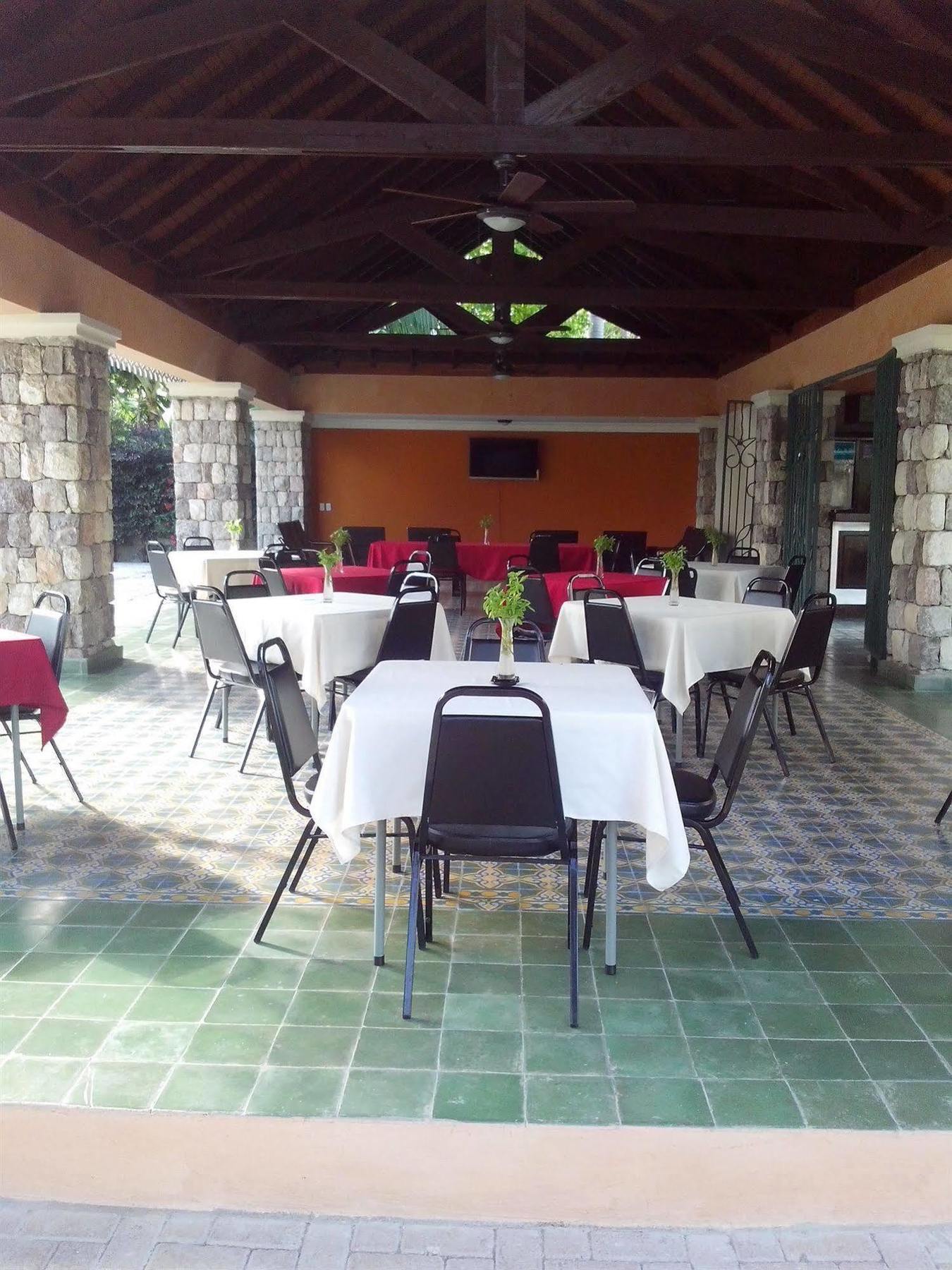 Hotel La Cretonne Les Cayes Exterior photo